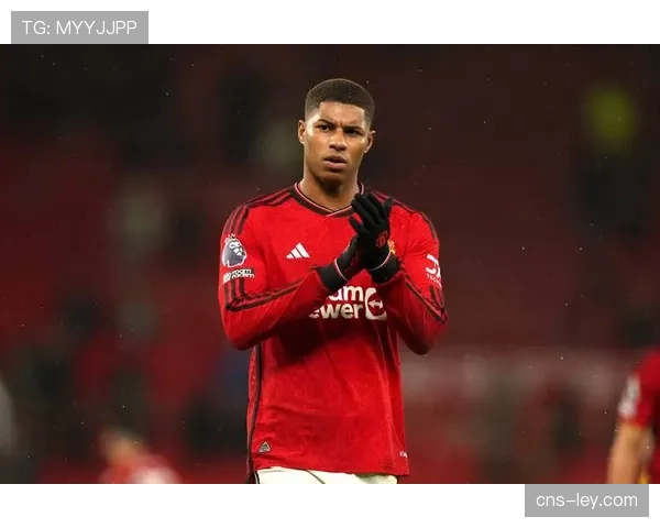 锋线升级后中场短板暴露，曼联计划冬窗重点补强