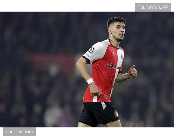 费耶诺德荷兰杯3-1战胜海伦芬，强势晋级